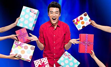 借着这部机甲游戏，他想聊聊人类的未来